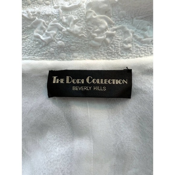 𝅺the Dori Collection Beverly Hills Cape - Picture 5 of 6